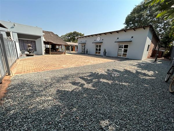 56 m² Commercial space 56 m² Commercial space