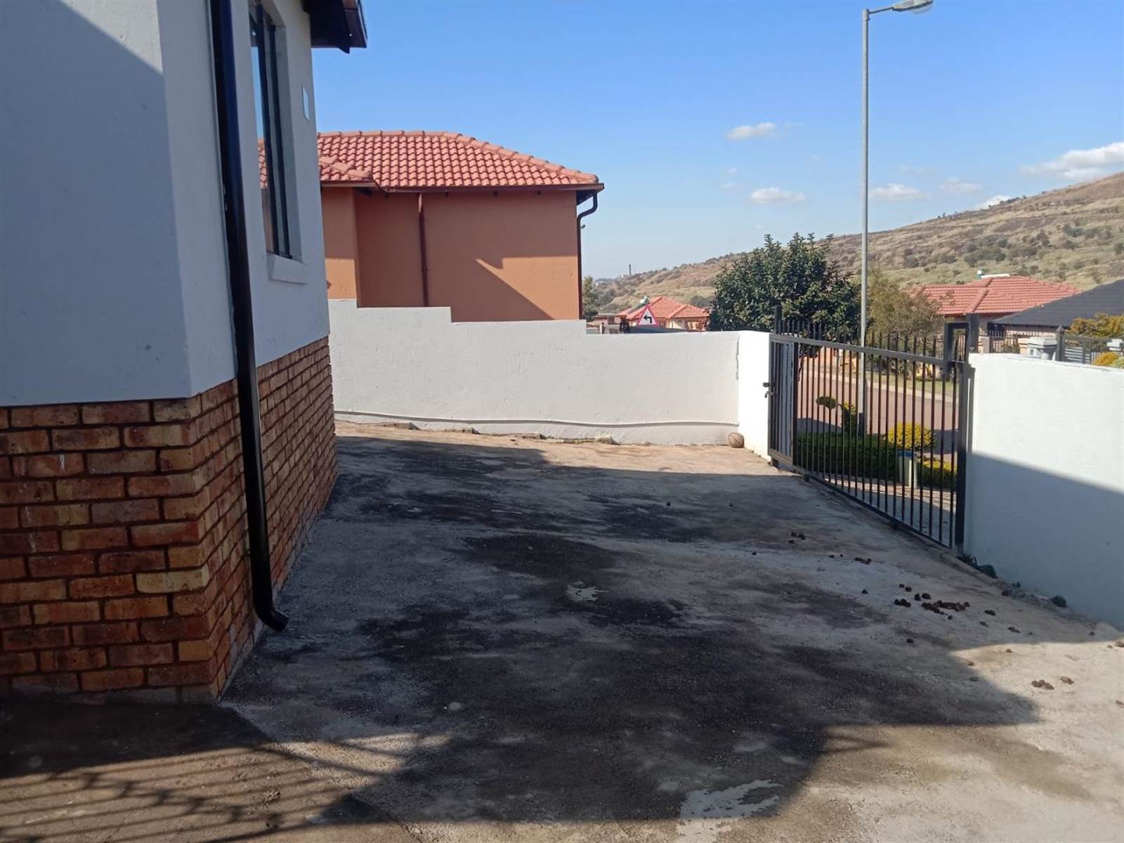 3 Bed House in Atteridgeville photo number 21