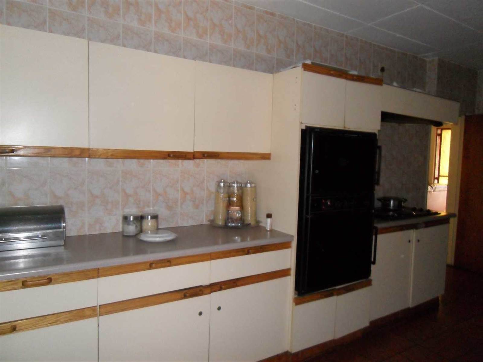 5 Bed House in Mamelodi West photo number 10