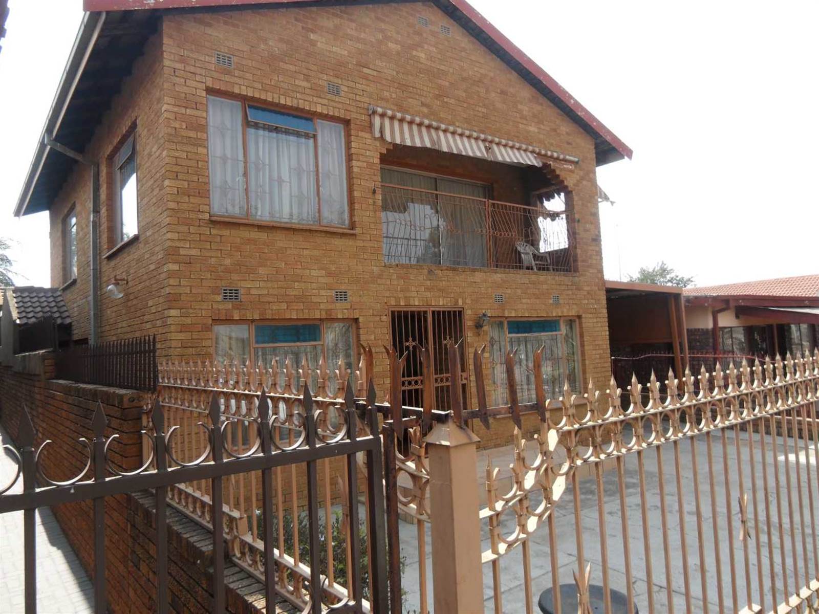 5 Bed House in Mamelodi West photo number 2
