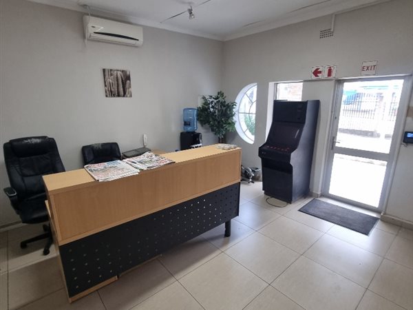 379 m² Commercial space 379 m² Commercial space