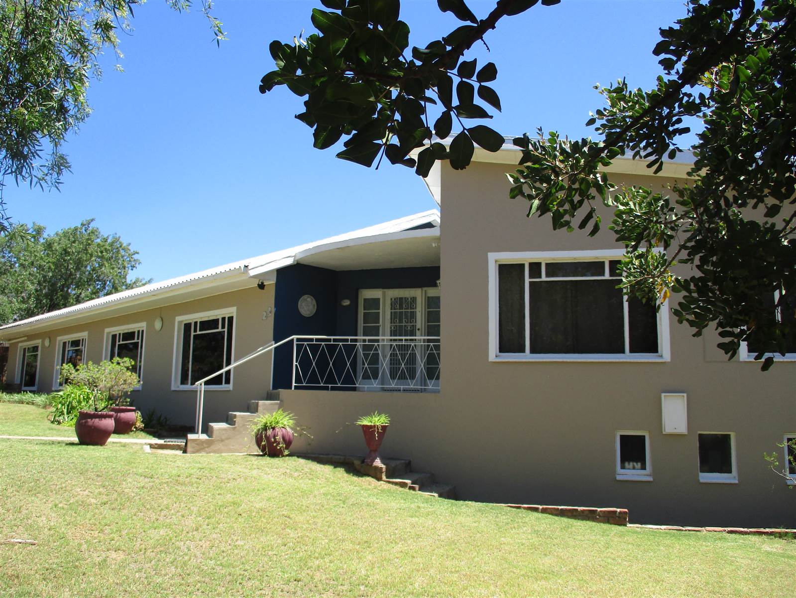 5 Bed House in Graaff Reinet photo number 1