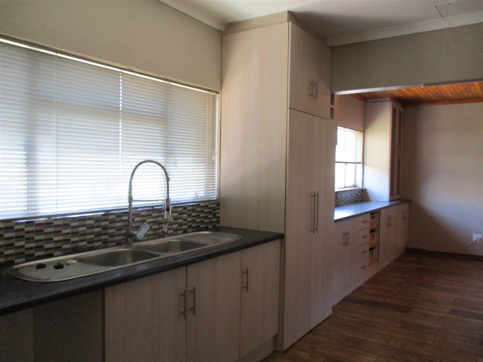 5 Bed House in Graaff Reinet photo number 19