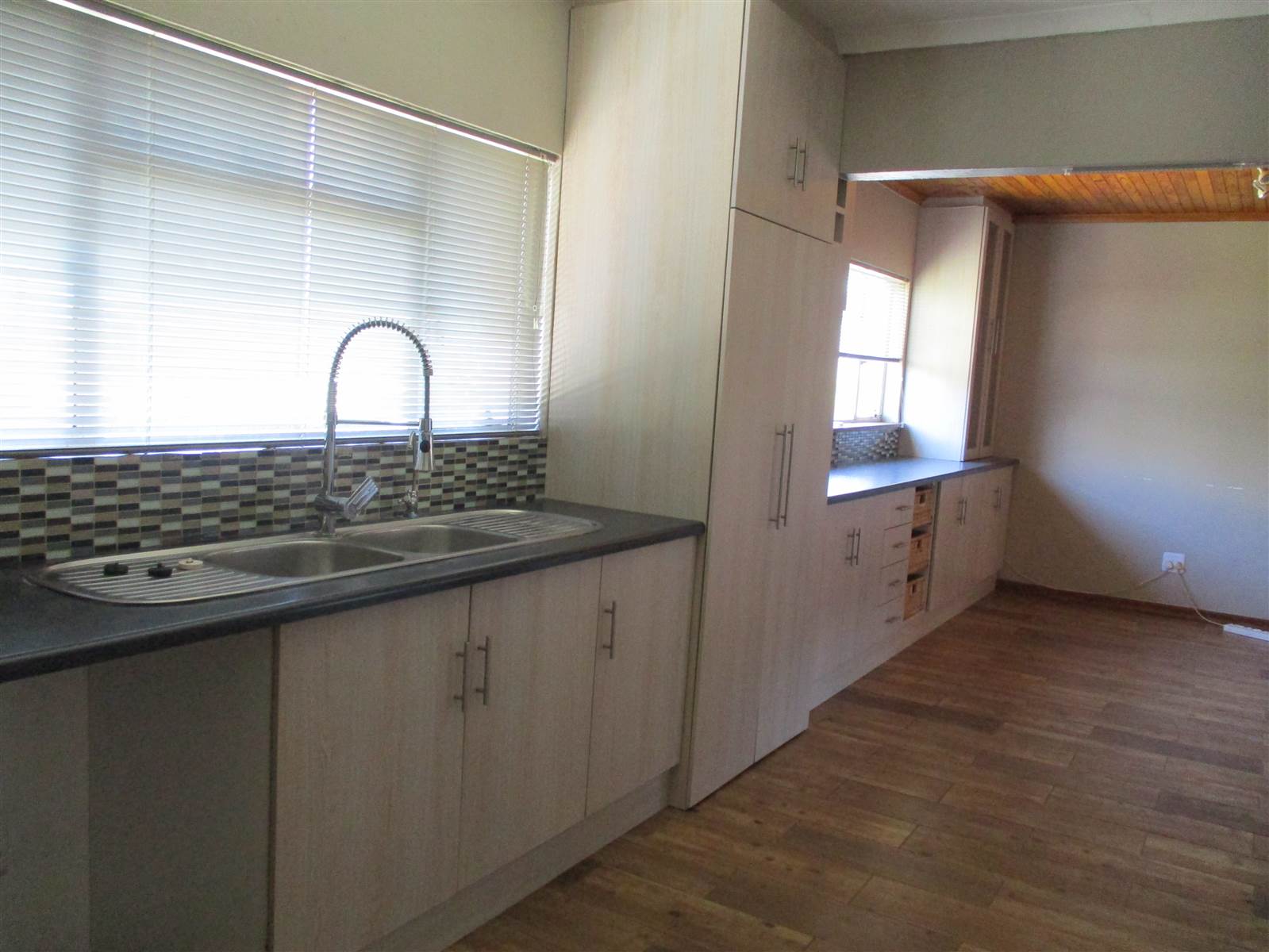 5 Bed House in Graaff Reinet photo number 17
