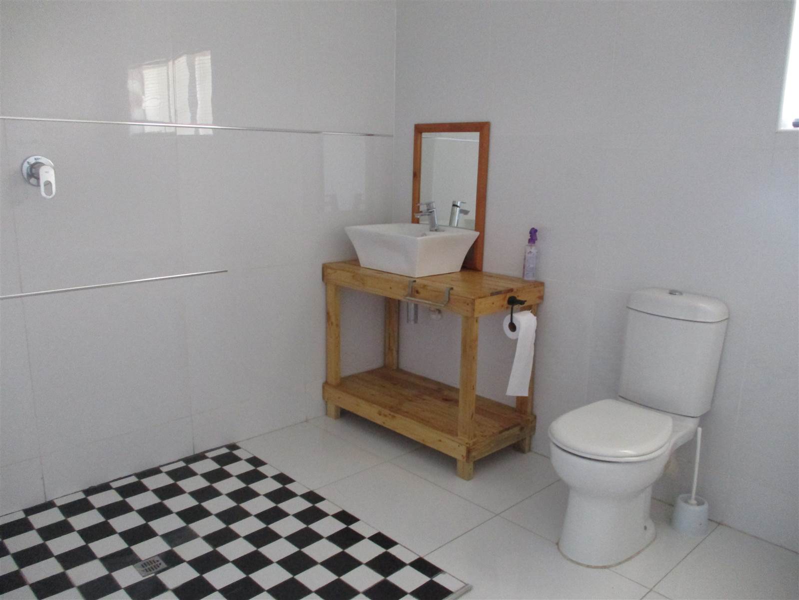 5 Bed House in Graaff Reinet photo number 7