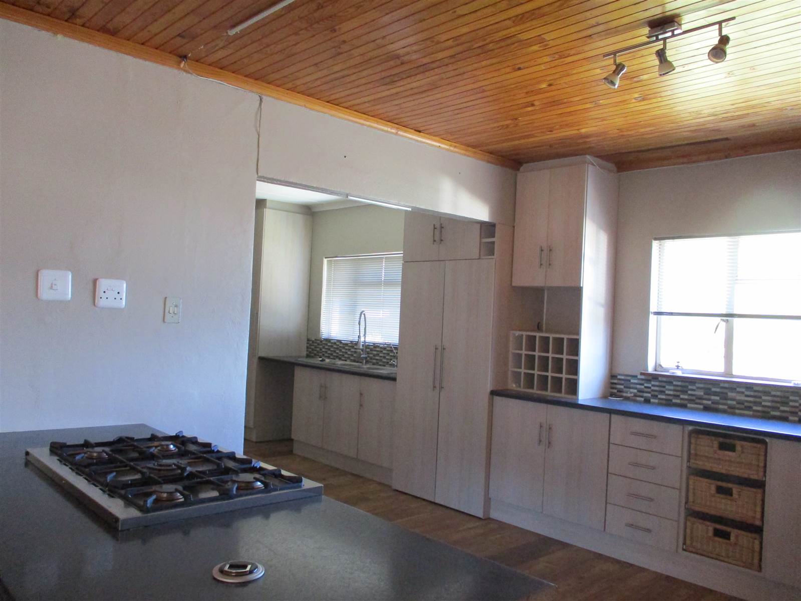 5 Bed House in Graaff Reinet photo number 14