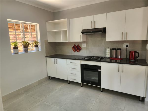 2 Bedroom Townhouse 2 Bedroom Townhouse