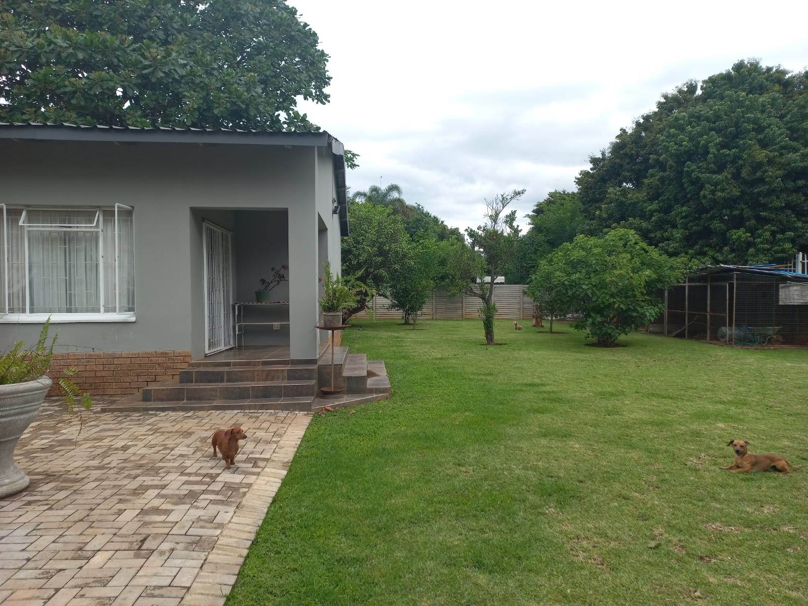 6 Bed House in Louis Trichardt photo number 27