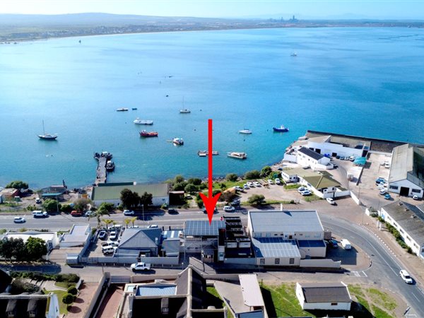 414 m² Commercial space 414 m² Commercial space