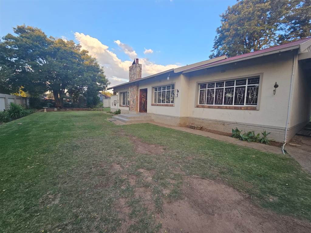 3 Bed House in Brenthurst photo number 22