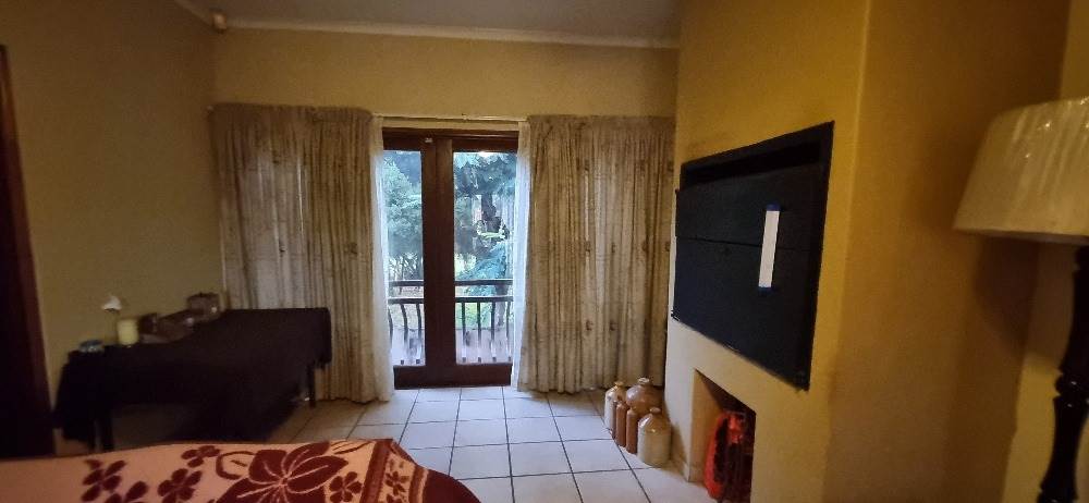 3 Bed Townhouse in Lydenburg photo number 20