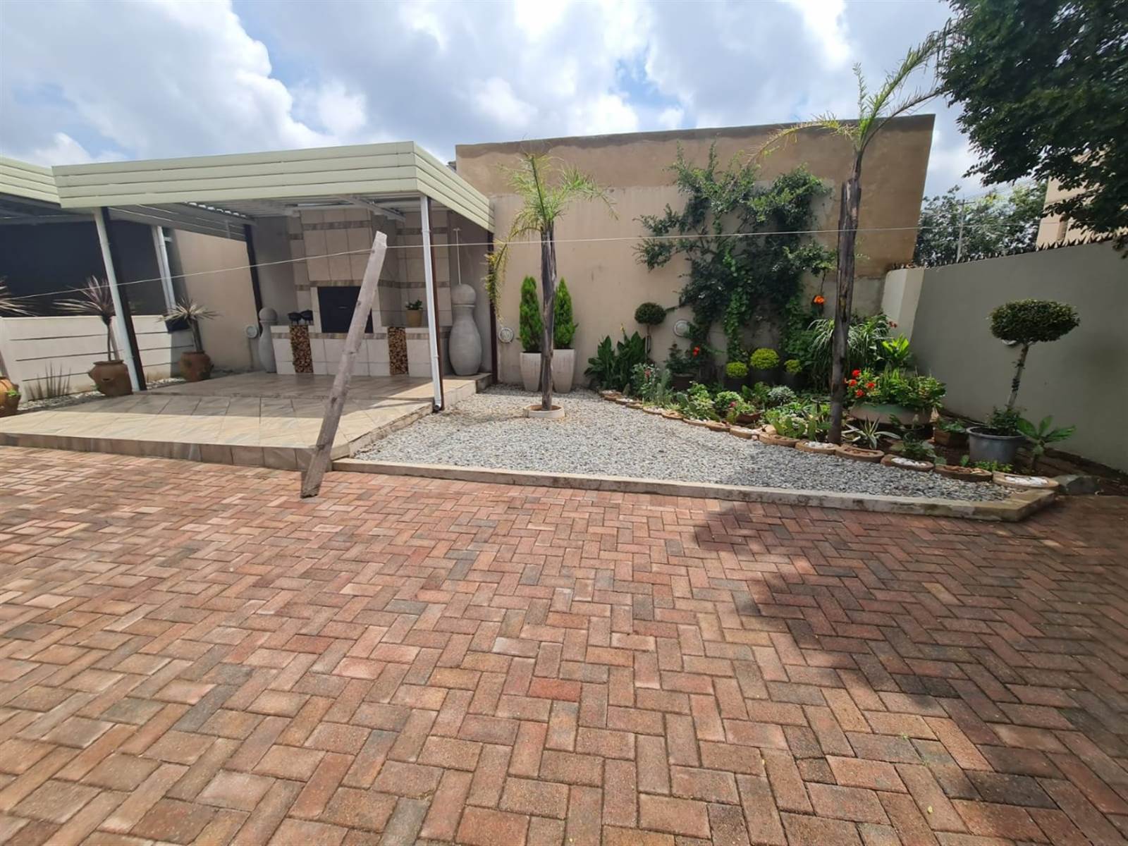 5 Bed Duet in Randfontein Central photo number 23