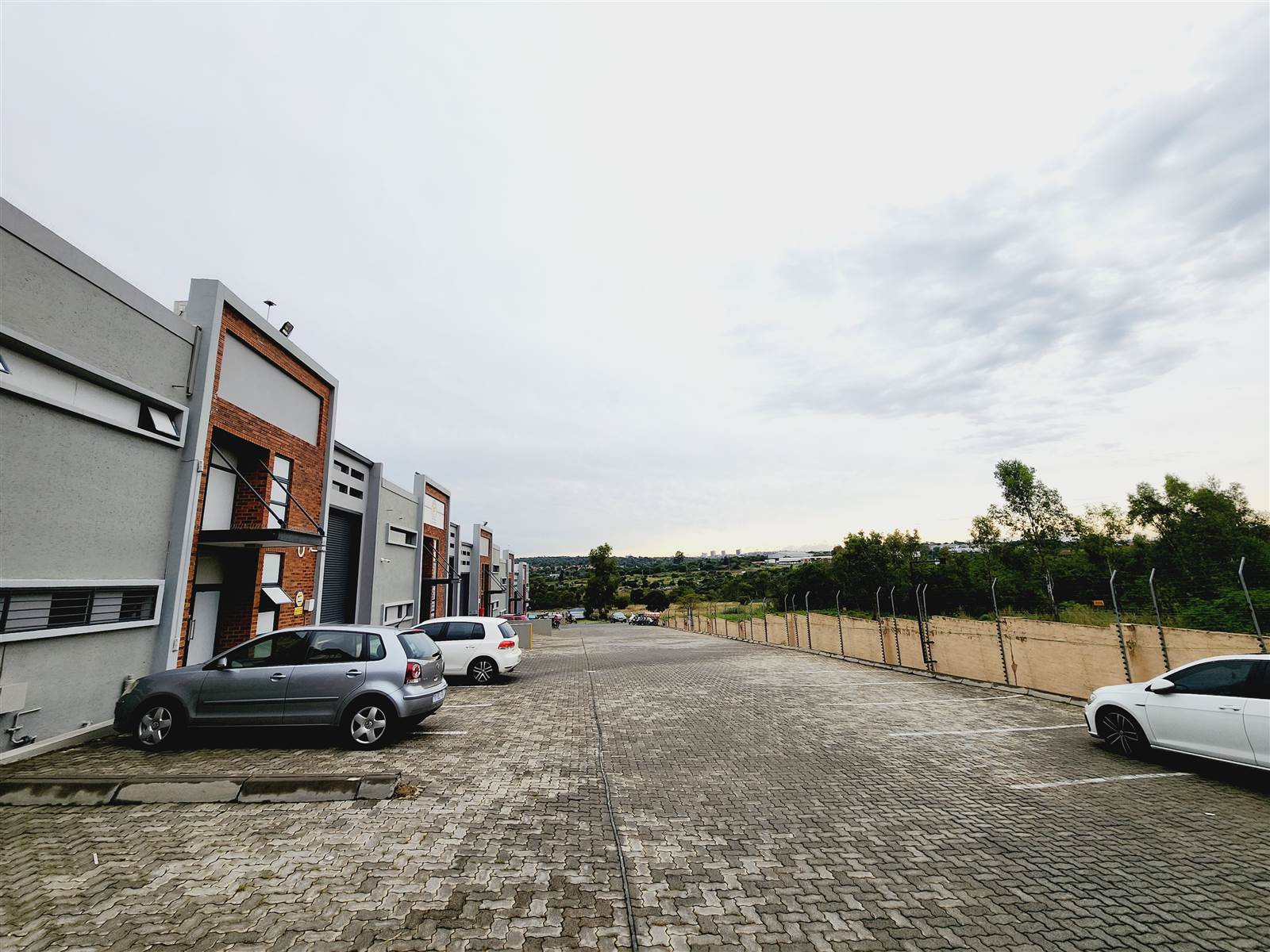 280  m² Industrial space in Olivedale photo number 2