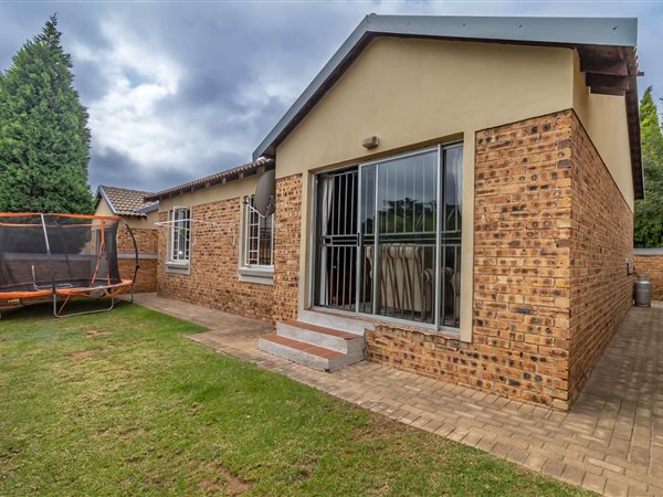3 Bed Townhouse in Honeydew