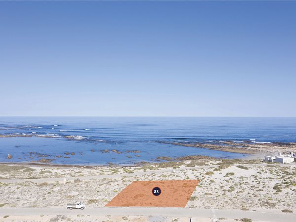 1 027 m² Land