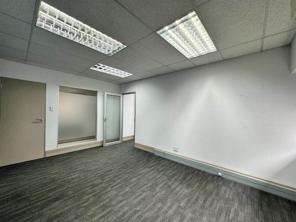 75  m² Commercial space in Bryanston photo number 4
