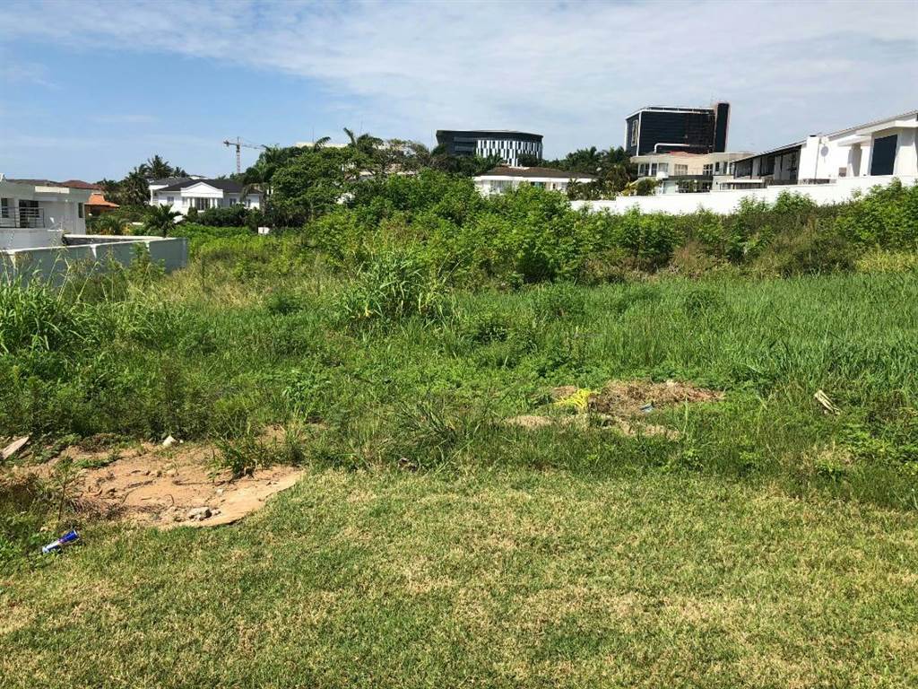 1350 m² Land available in Umhlanga Rocks photo number 2