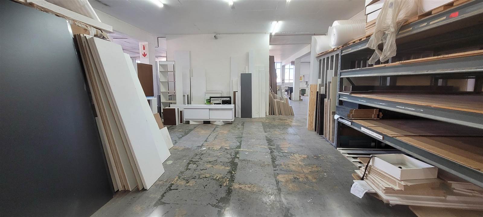 971  m² Industrial space in Industria North photo number 3