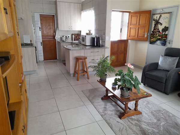 2 Bed House in Groenkloof Retirement Village