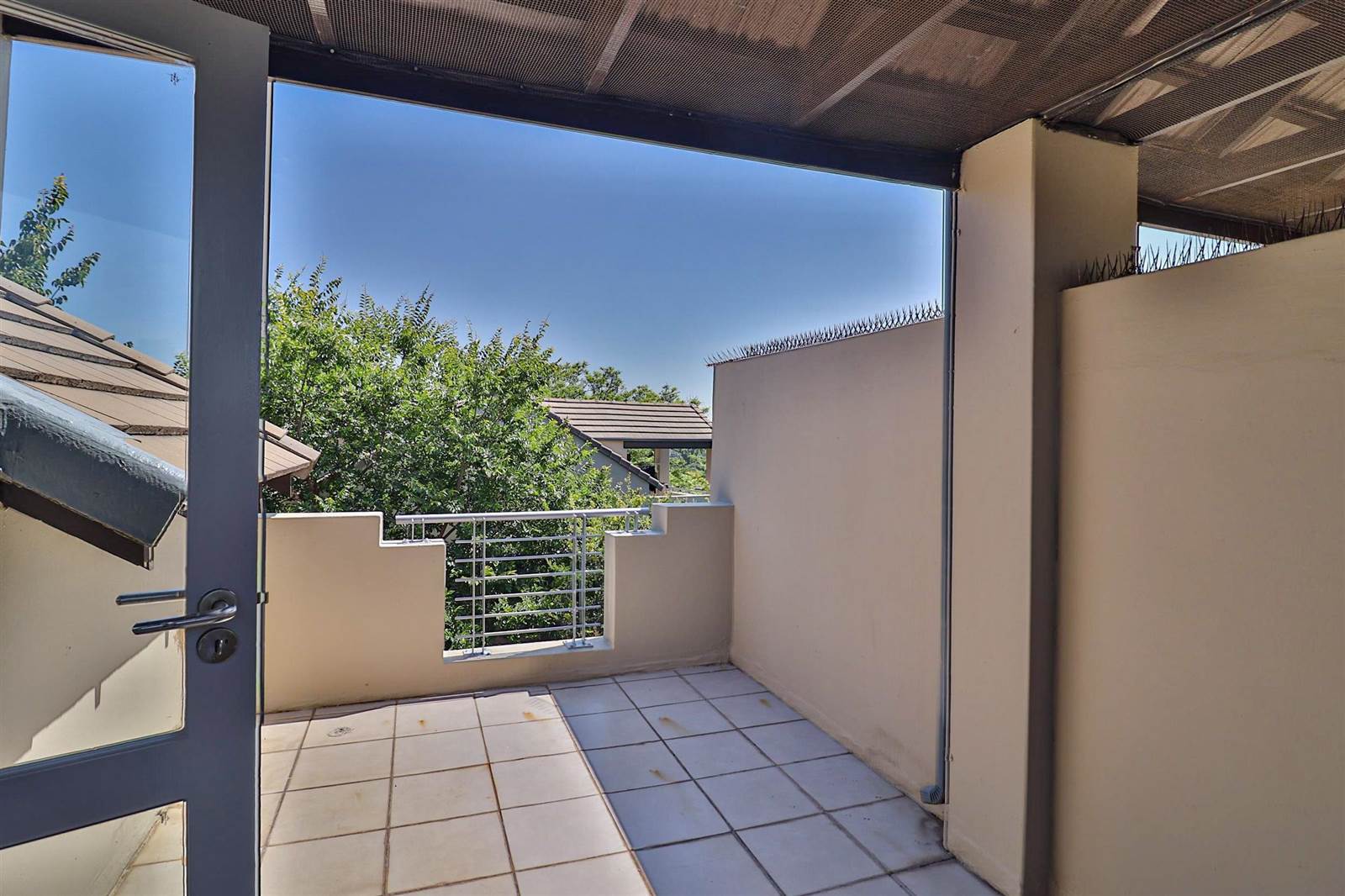 1 Bed Apartment in Bryanston photo number 22