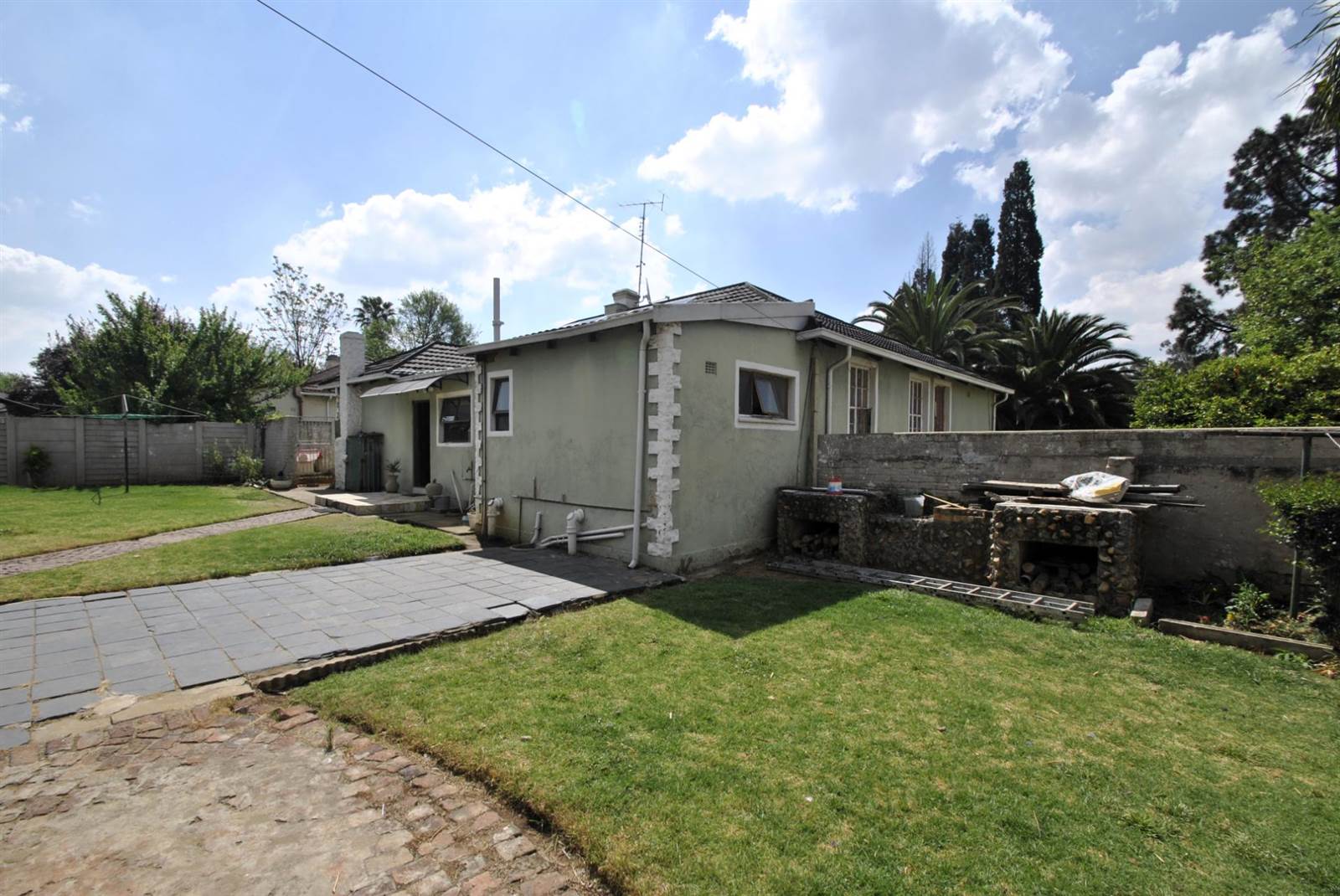 5 Bed House in Brakpan North photo number 3