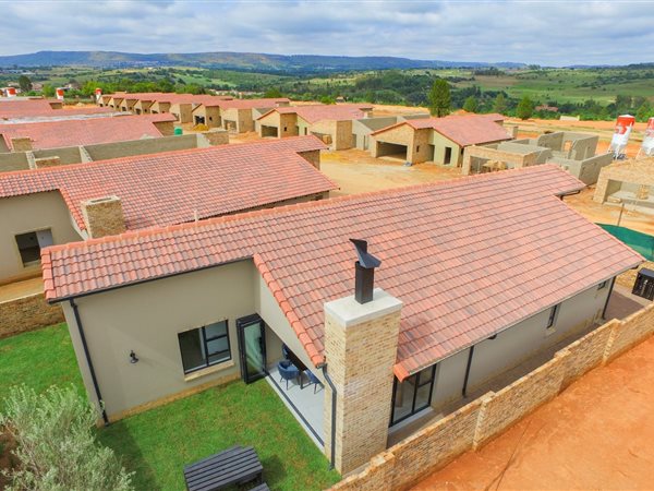 2 Bedroom Townhouse 2 Bedroom Townhouse