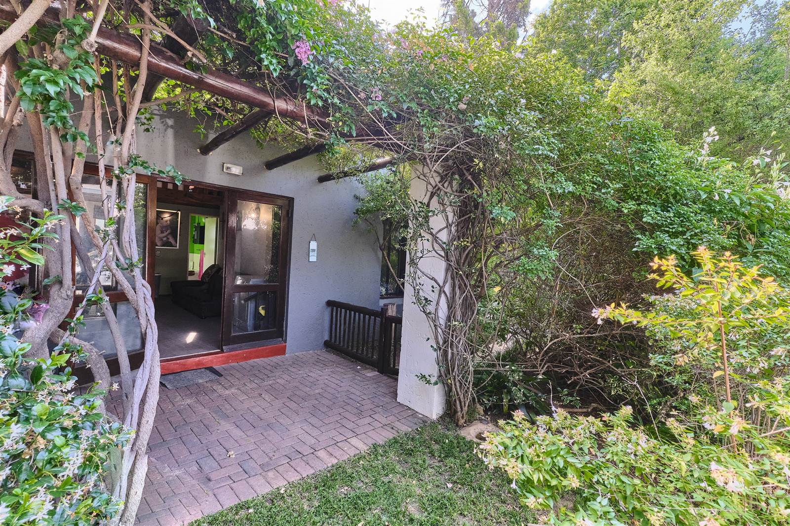 2 Bed House in Jukskei Park photo number 2