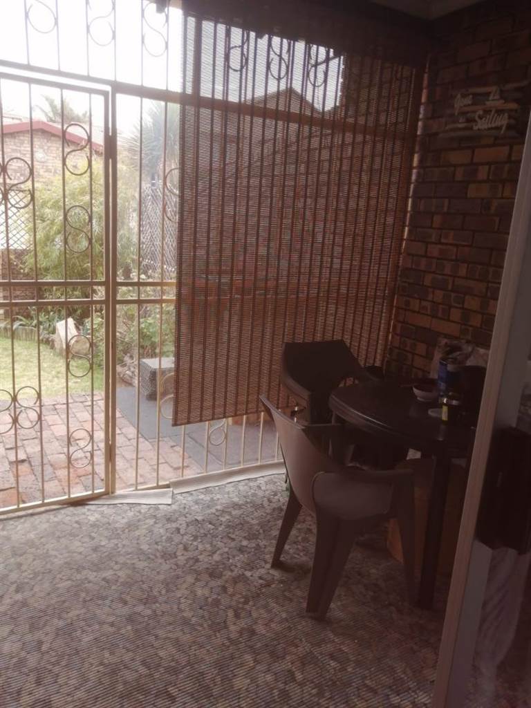 3 Bed Simplex in Benoni Central photo number 12