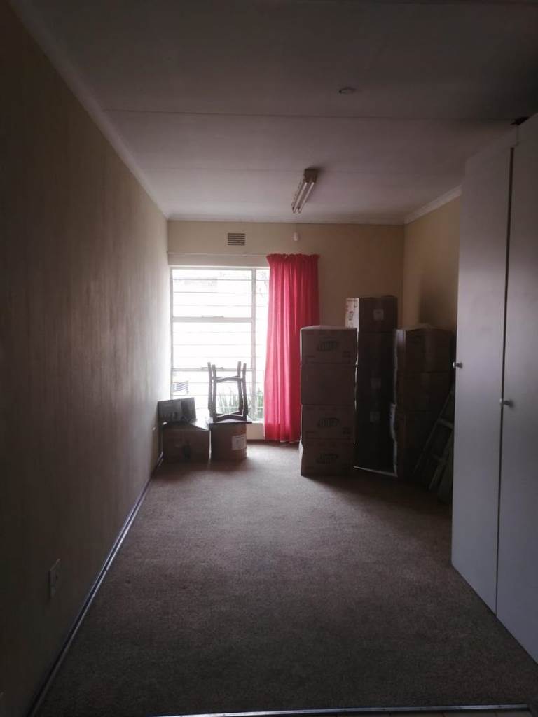 3 Bed Simplex in Benoni Central photo number 7