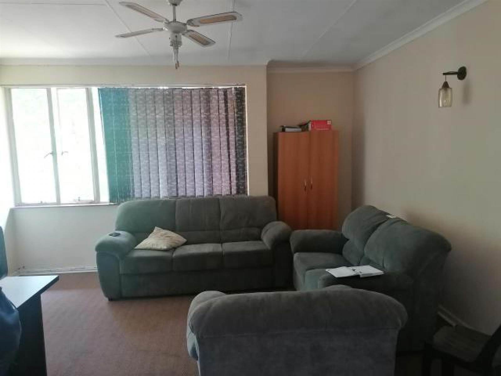1 Bed Simplex in Barry Hertzog Park photo number 3
