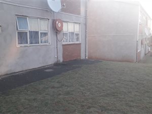 2 Bed Flat in Austerville
