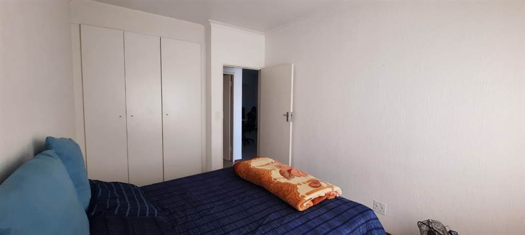 1 Bed Apartment in Maroeladal photo number 13