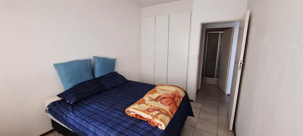 1 Bed Apartment in Maroeladal photo number 15