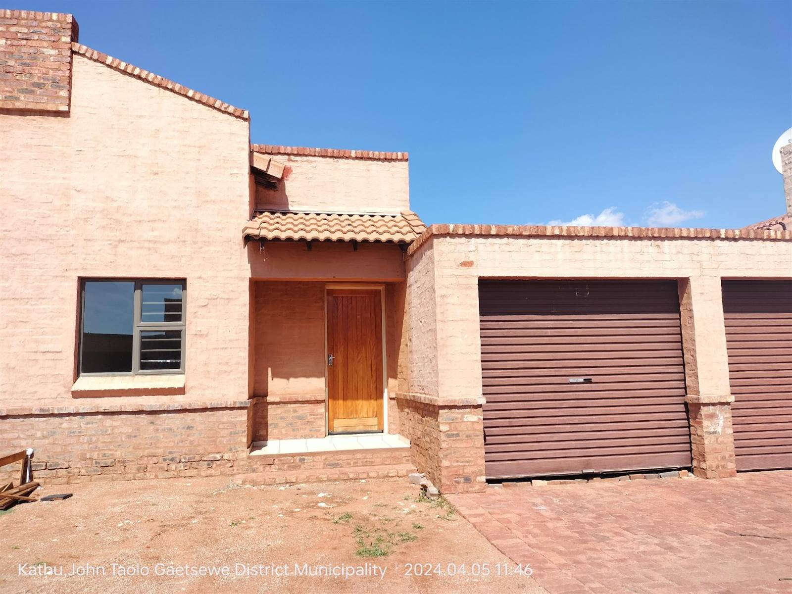 3 Bed Townhouse in Kathu photo number 1
