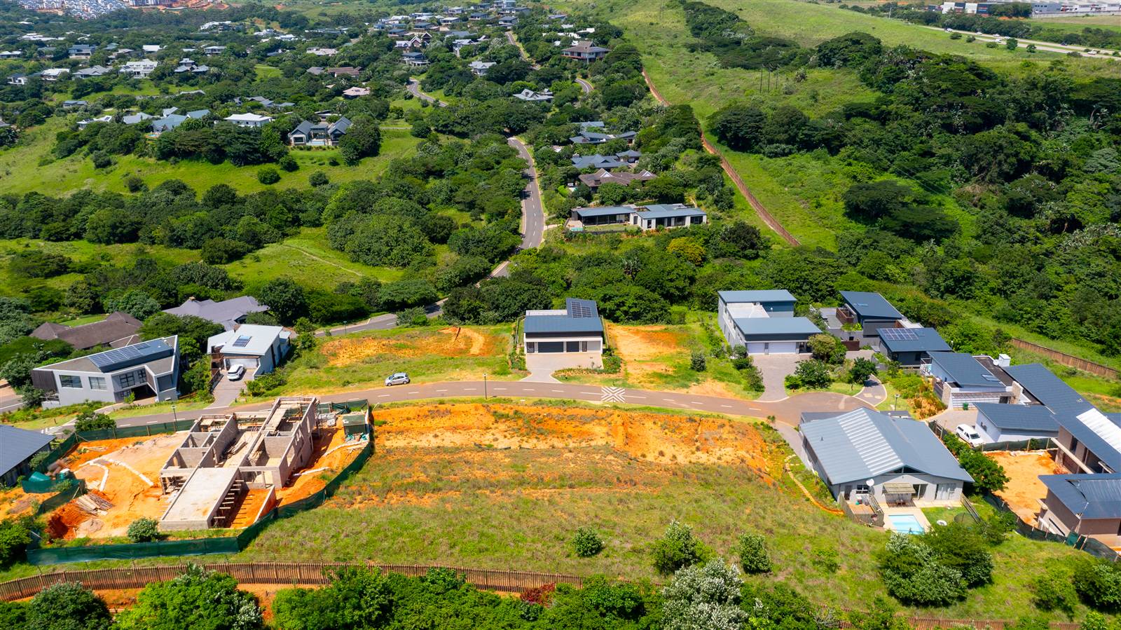 921 m² Land available in Simbithi Estate photo number 8