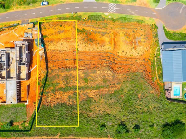 921 m² Land available in Simbithi Estate