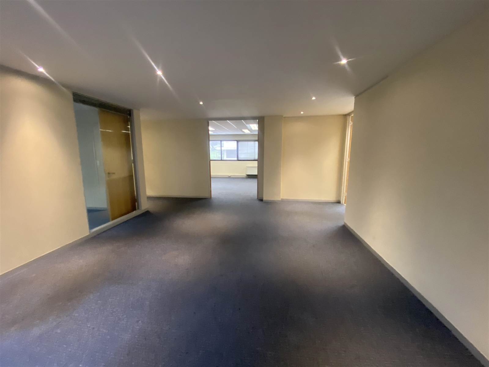 637  m² Commercial space in Pinelands photo number 10