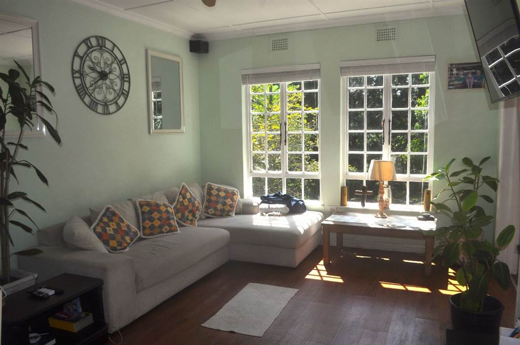 2 Bed Townhouse in Mt Edgecombe Estate 1 & 2 photo number 7