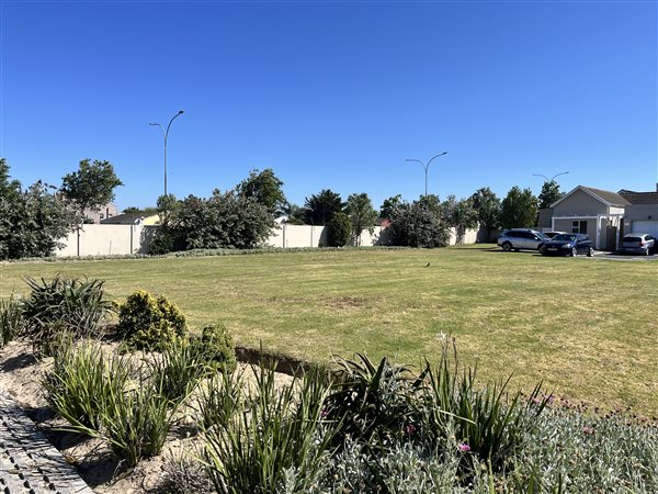 2 Bedroom Townhouse 2 Bedroom Townhouse