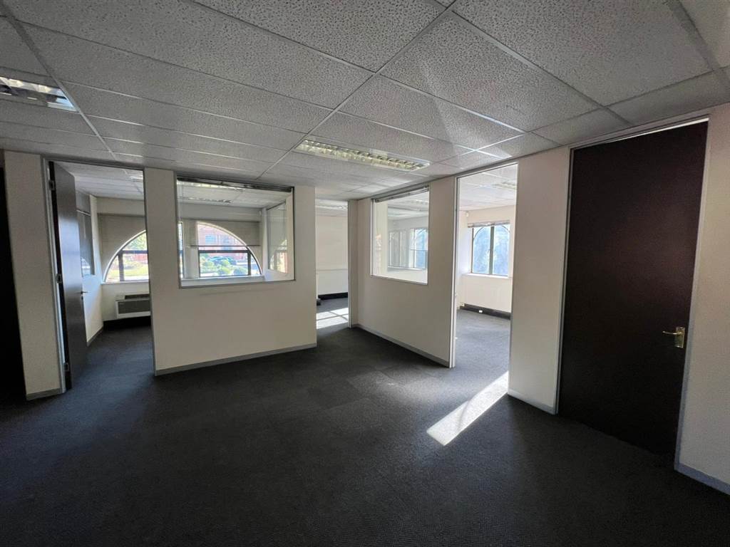 2208  m² Commercial space in Rivonia photo number 26