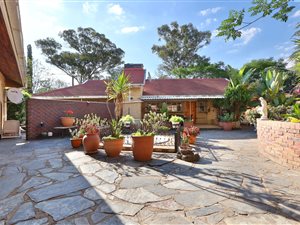 3 Bed House in Khyber Rock