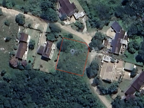 1 058 m² Land