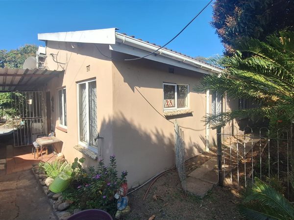 3 Bedroom House 3 Bedroom House