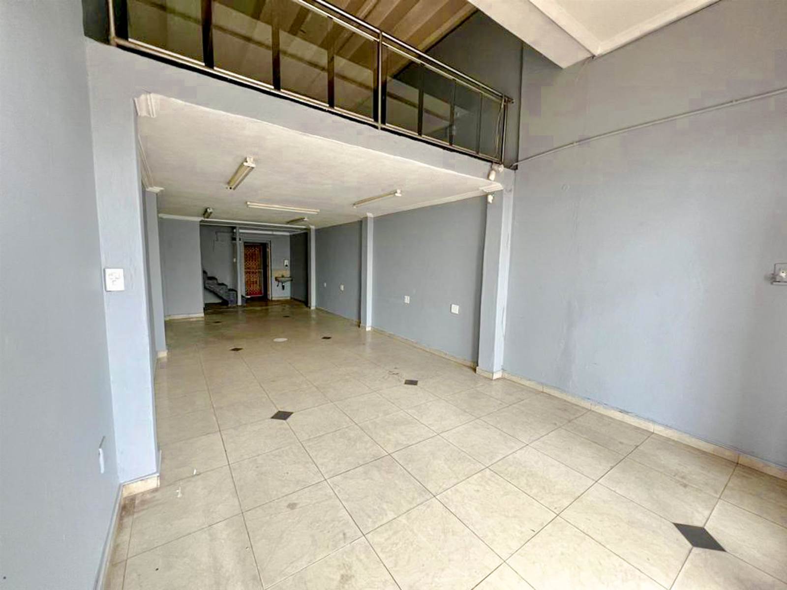 145  m² Retail Space in Westcliff photo number 5