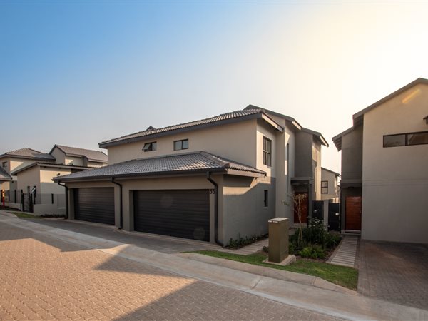 4 Bedroom House 4 Bedroom House