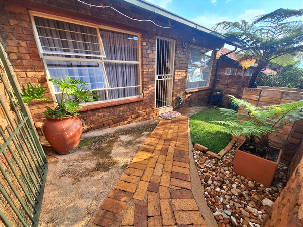 2 Bedroom Townhouse