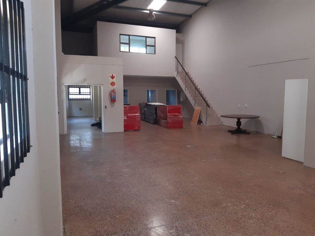 217  m² Industrial space in Waterfall photo number 8