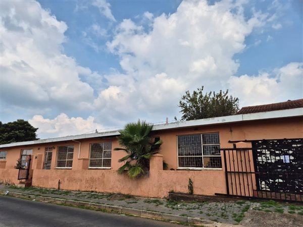 3 Bedroom House 3 Bedroom House