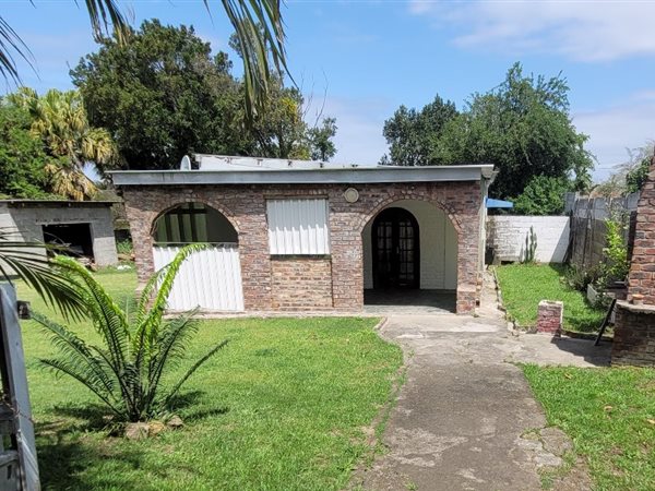 2 Bedroom Garden Cottage