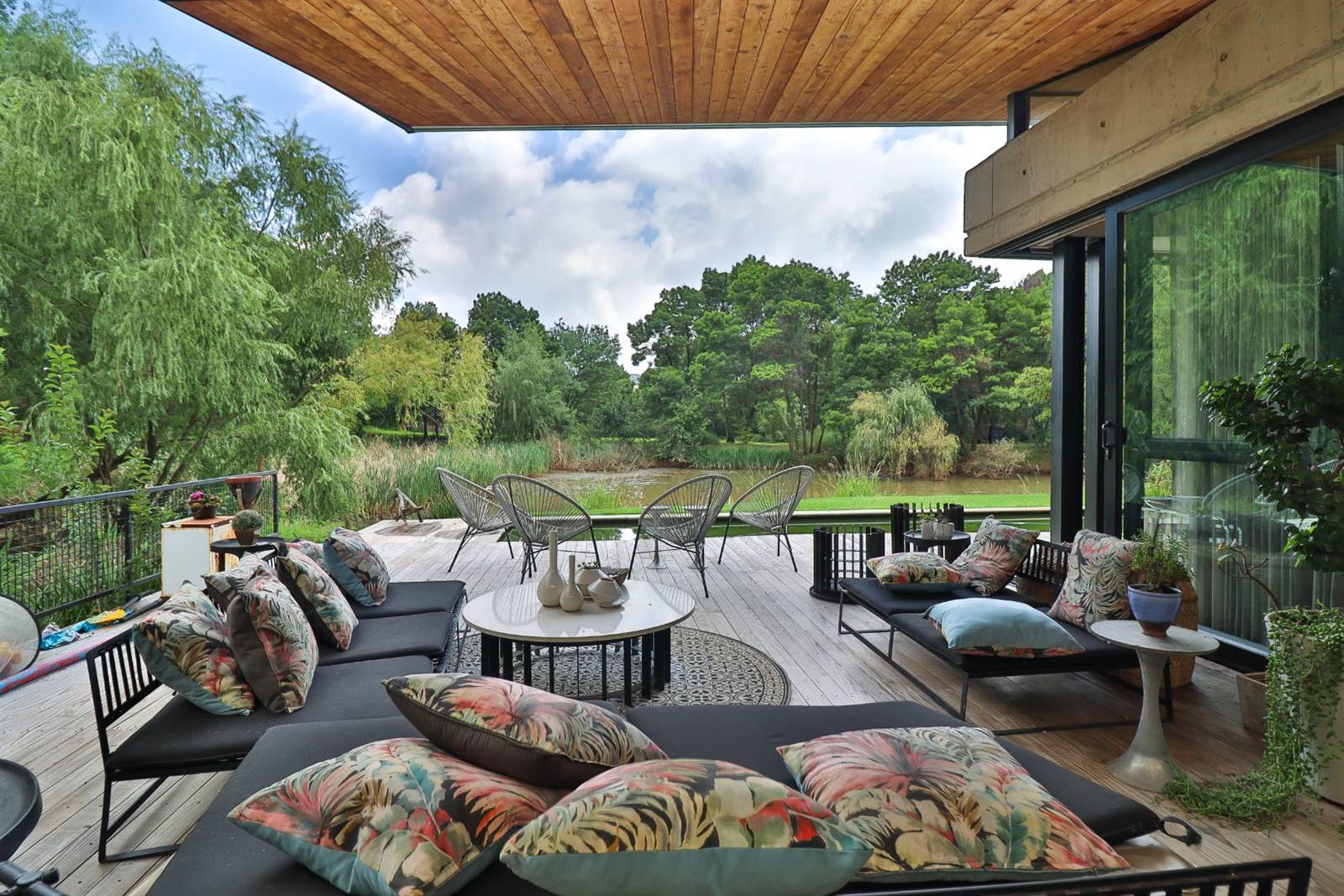 4 Bed House in Mooikloof Equestrian Estate photo number 30